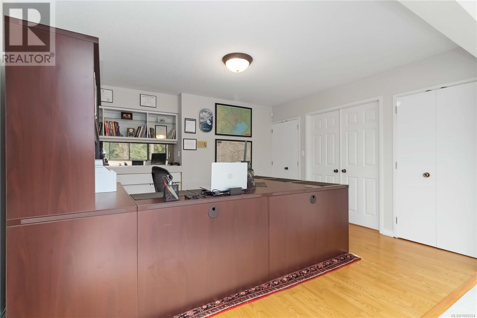 103 2345 Cedar Hill Cross Rd, Oak Bay
