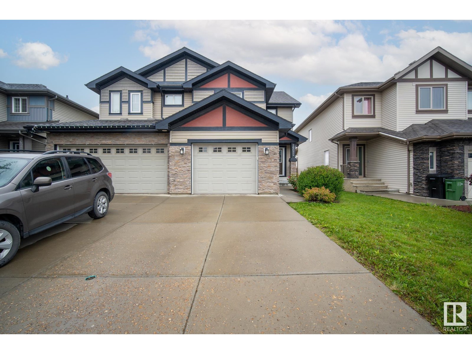 Photo 2 of 16024 10 Av Sw Sw, Edmonton AB