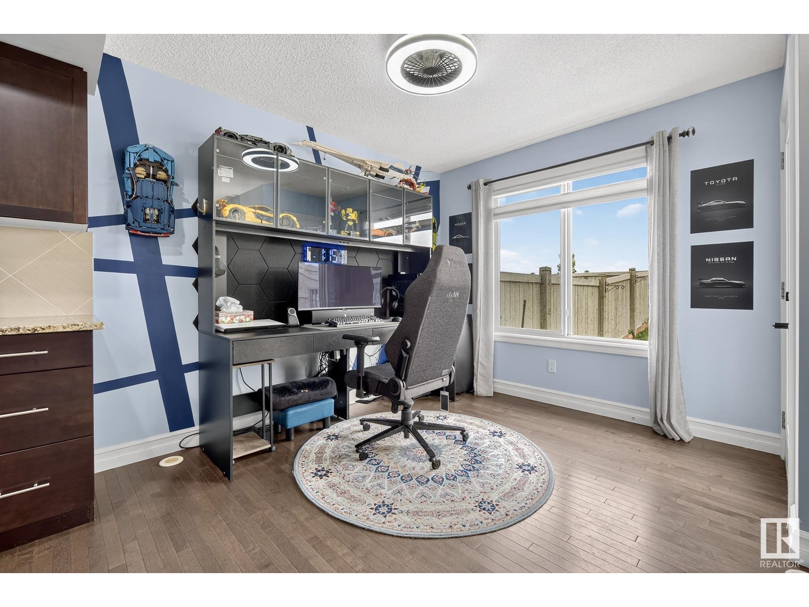 Photo 21 of 16024 10 Av Sw Sw, Edmonton AB