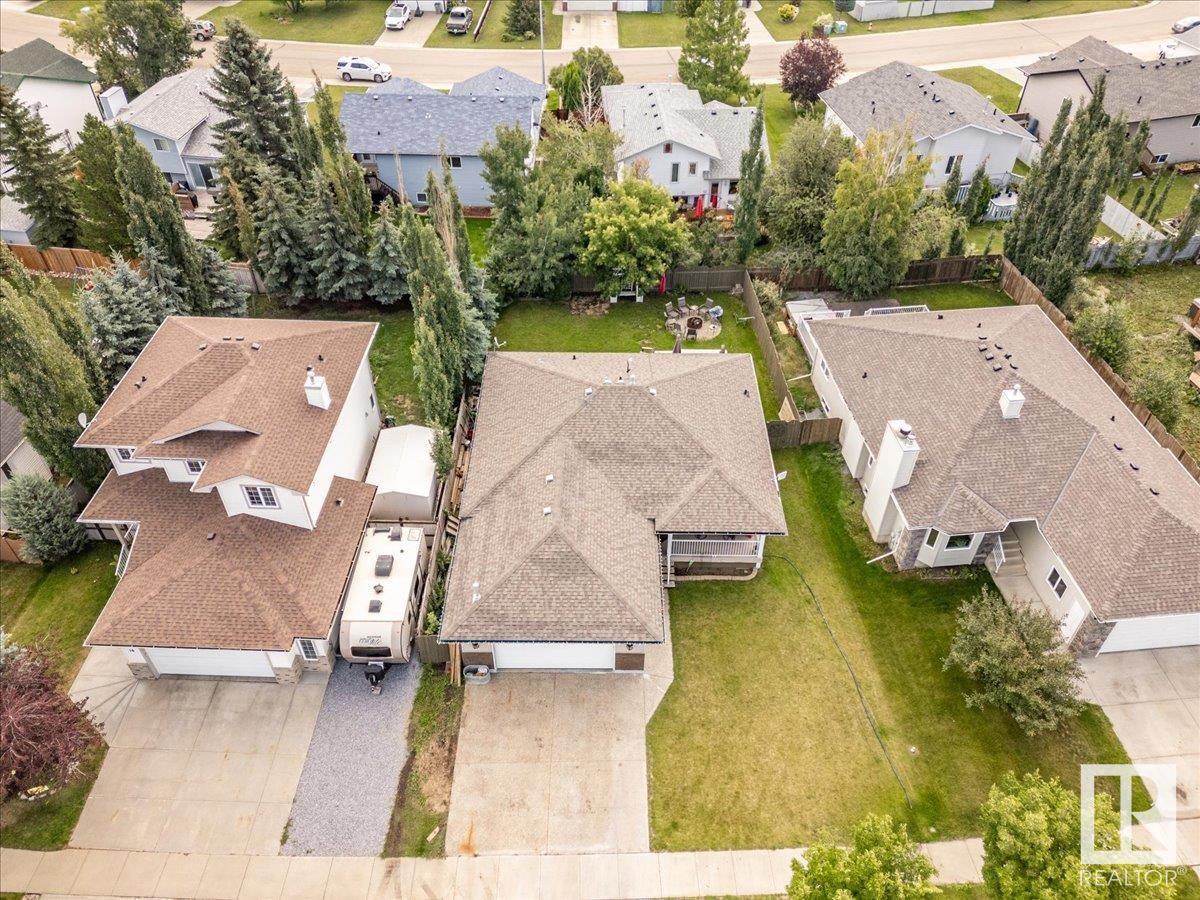 Photo 12 of 16 Westview Dr, Calmar AB