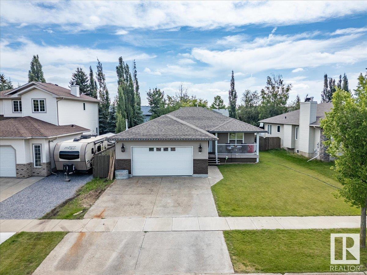 Photo 13 of 16 Westview Dr, Calmar AB