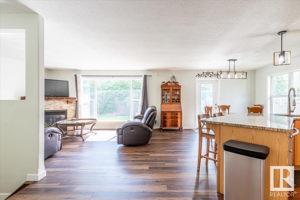 Photo 16 of 16 Westview Dr, Calmar AB
