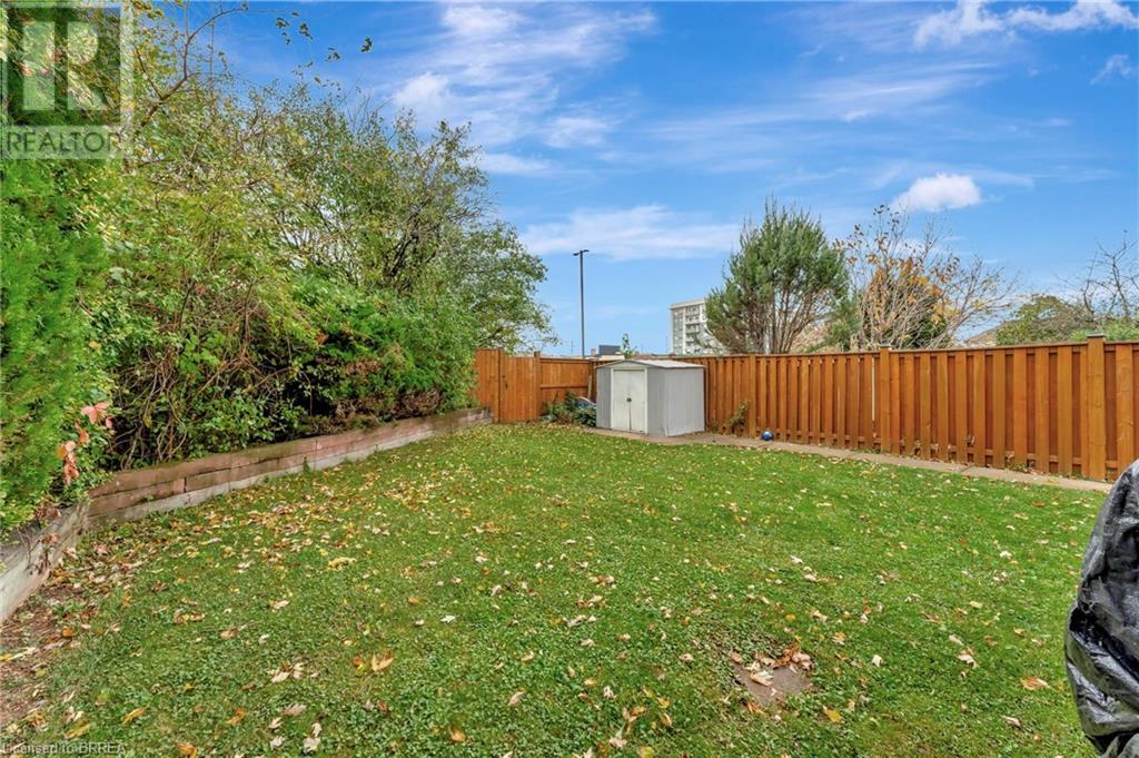 Photo 31 of 14 Federal Street, Stoney Creek ON