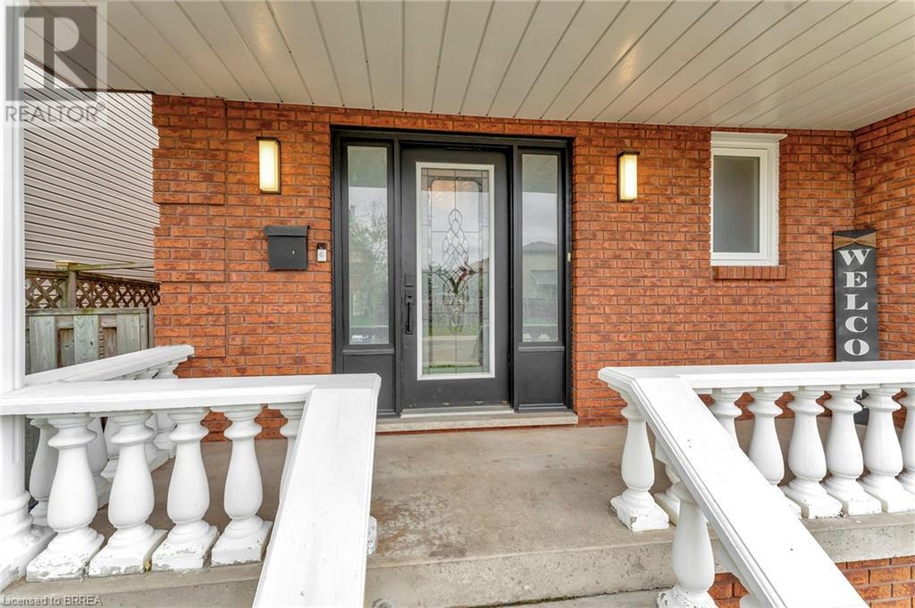 Photo 4 of 14 Federal Street, Stoney Creek ON