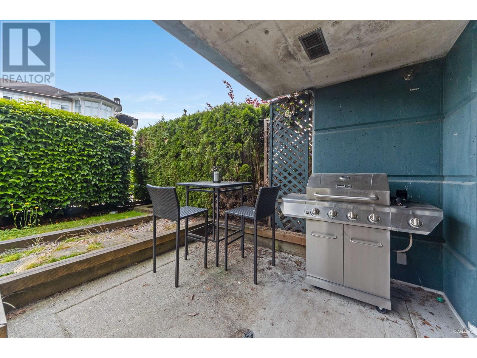 Photo 14 of 103 3608 Deercrest Drive, North Vancouver BC