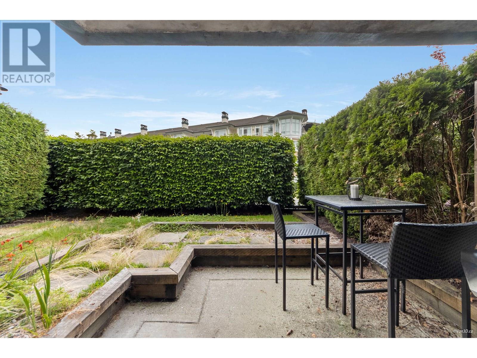 Photo 10 of 103 3608 Deercrest Drive, North Vancouver BC
