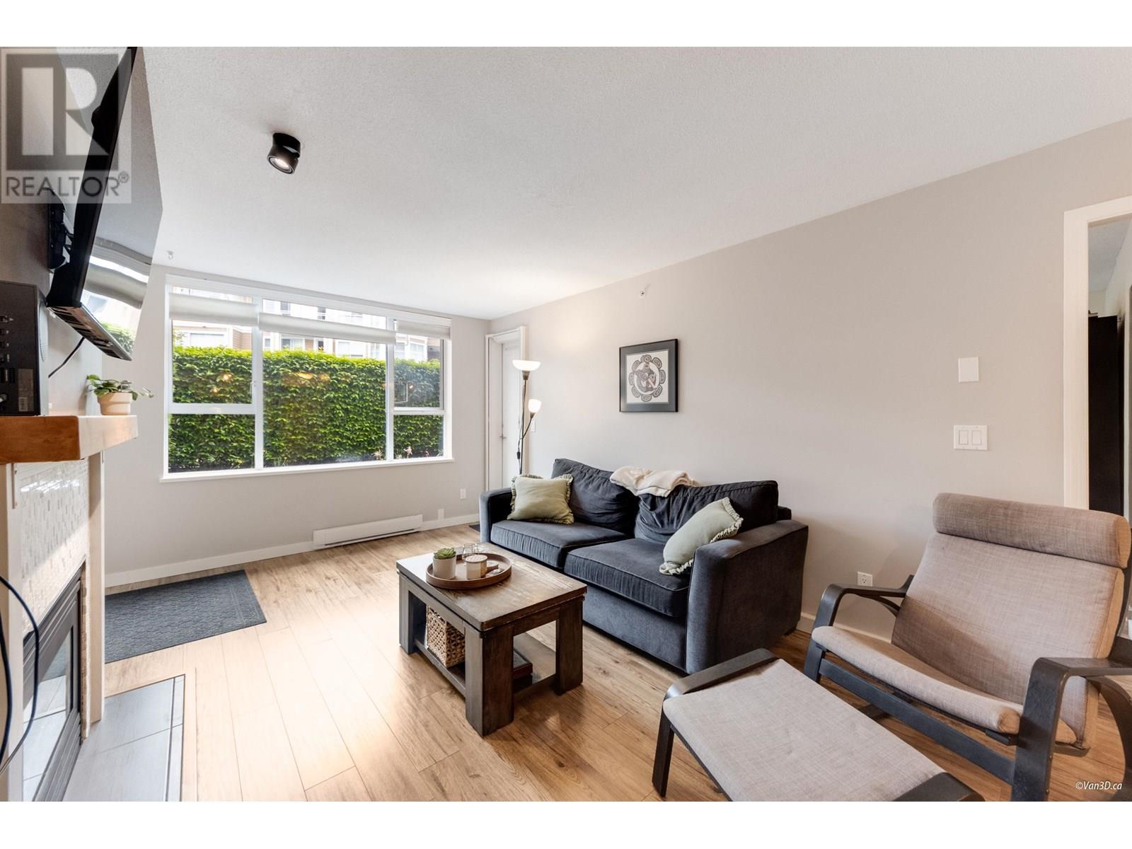Photo 18 of 103 3608 Deercrest Drive, North Vancouver BC