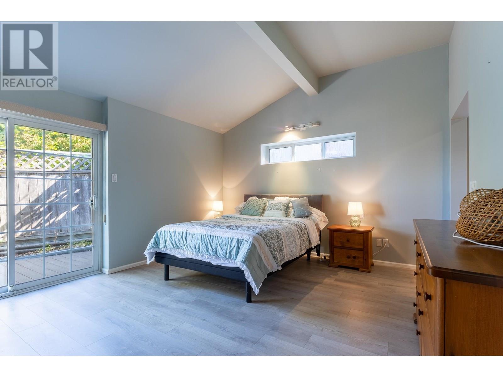 4857 SUNSHINE COAST HIGHWAY, Sechelt