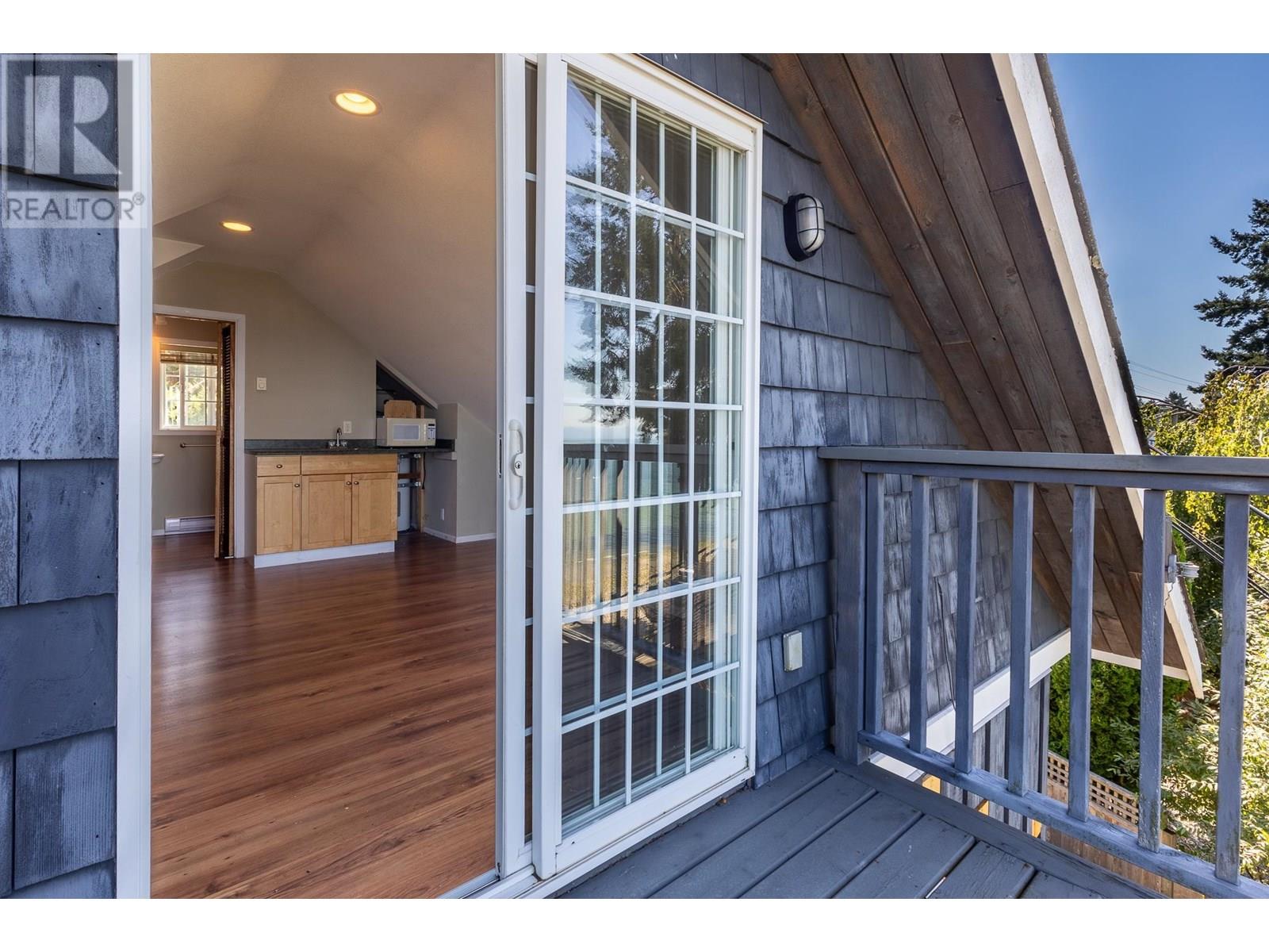 4857 SUNSHINE COAST HIGHWAY, Sechelt