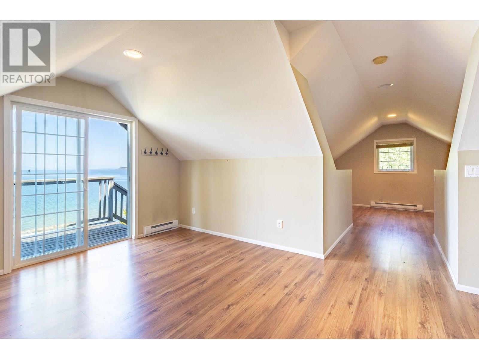 4857 SUNSHINE COAST HIGHWAY, Sechelt