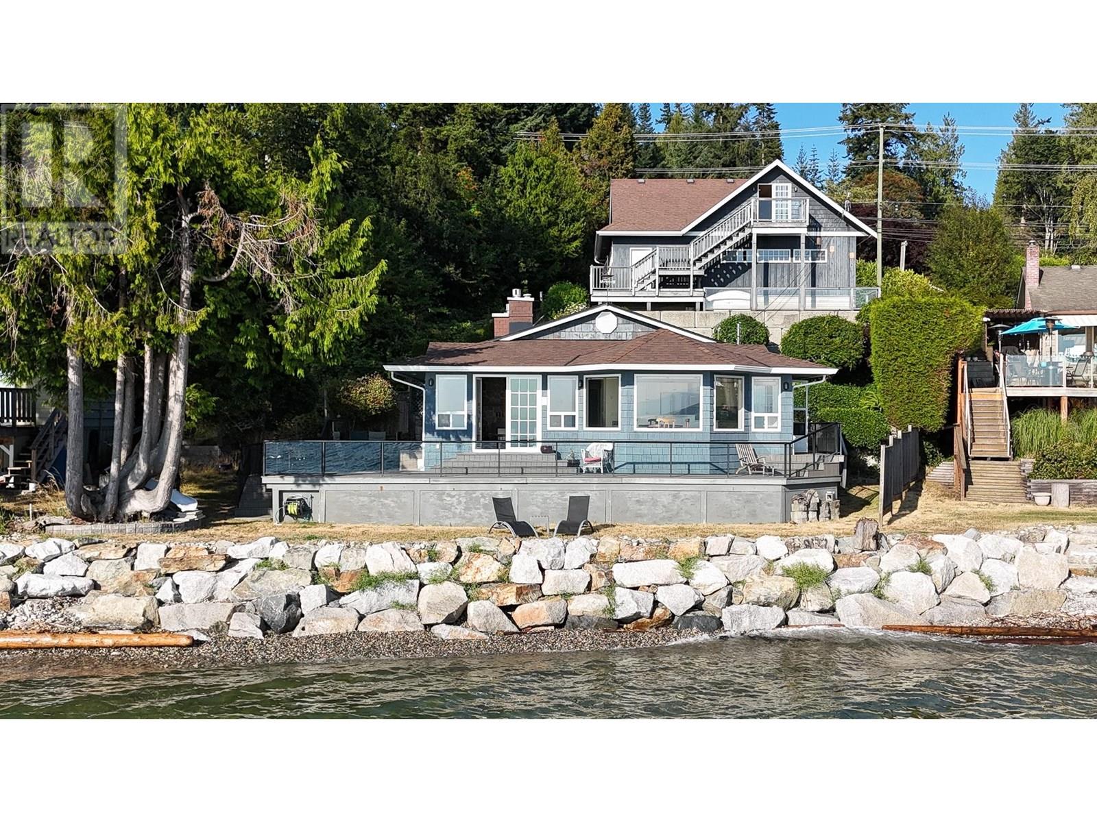 4857 SUNSHINE COAST HIGHWAY, Sechelt