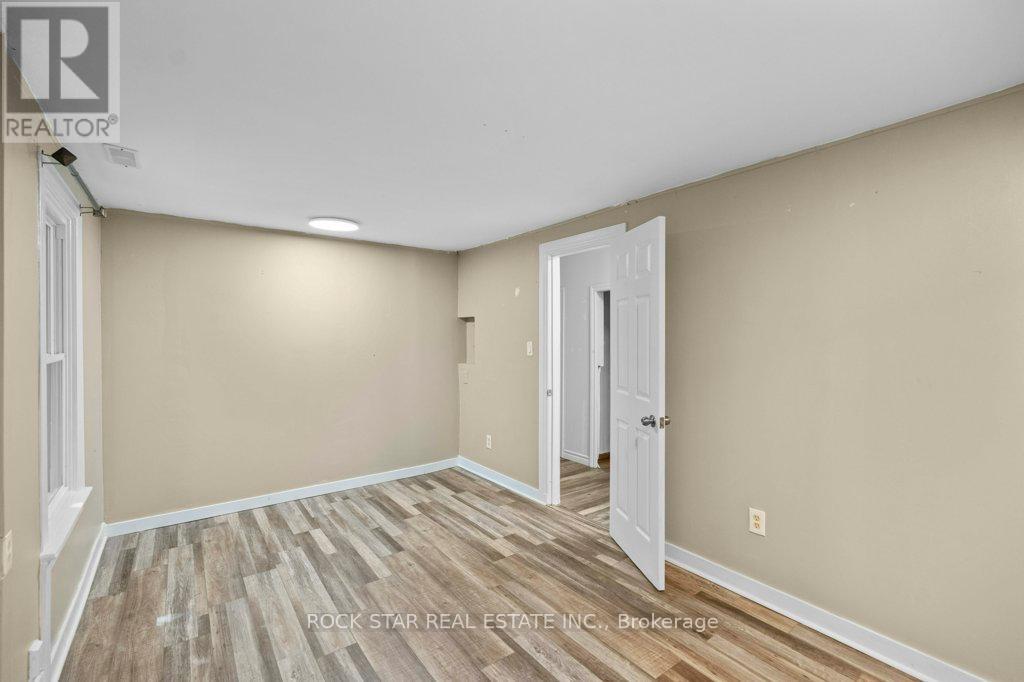 Photo 8 of 69 Teal Avenue, Hamilton ON