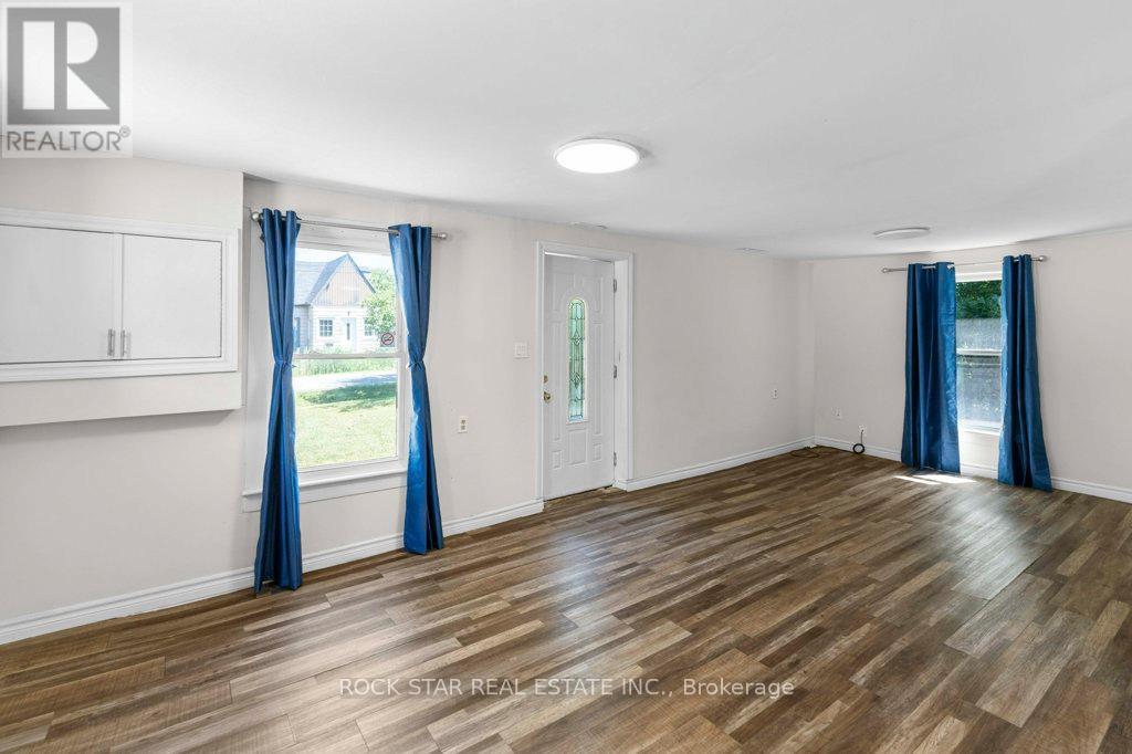 Photo 6 of 69 Teal Avenue, Hamilton ON