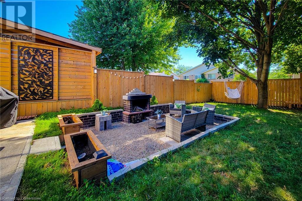 Photo 7 of 4532 Garden Gate Terrace, Beamsville ON