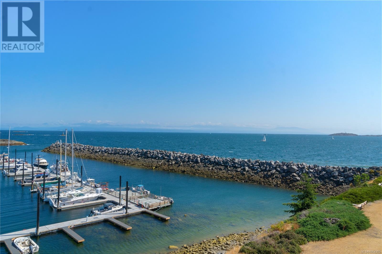 Photo 20 of 302 3555 Outrigger Rd, Nanoose Bay BC
