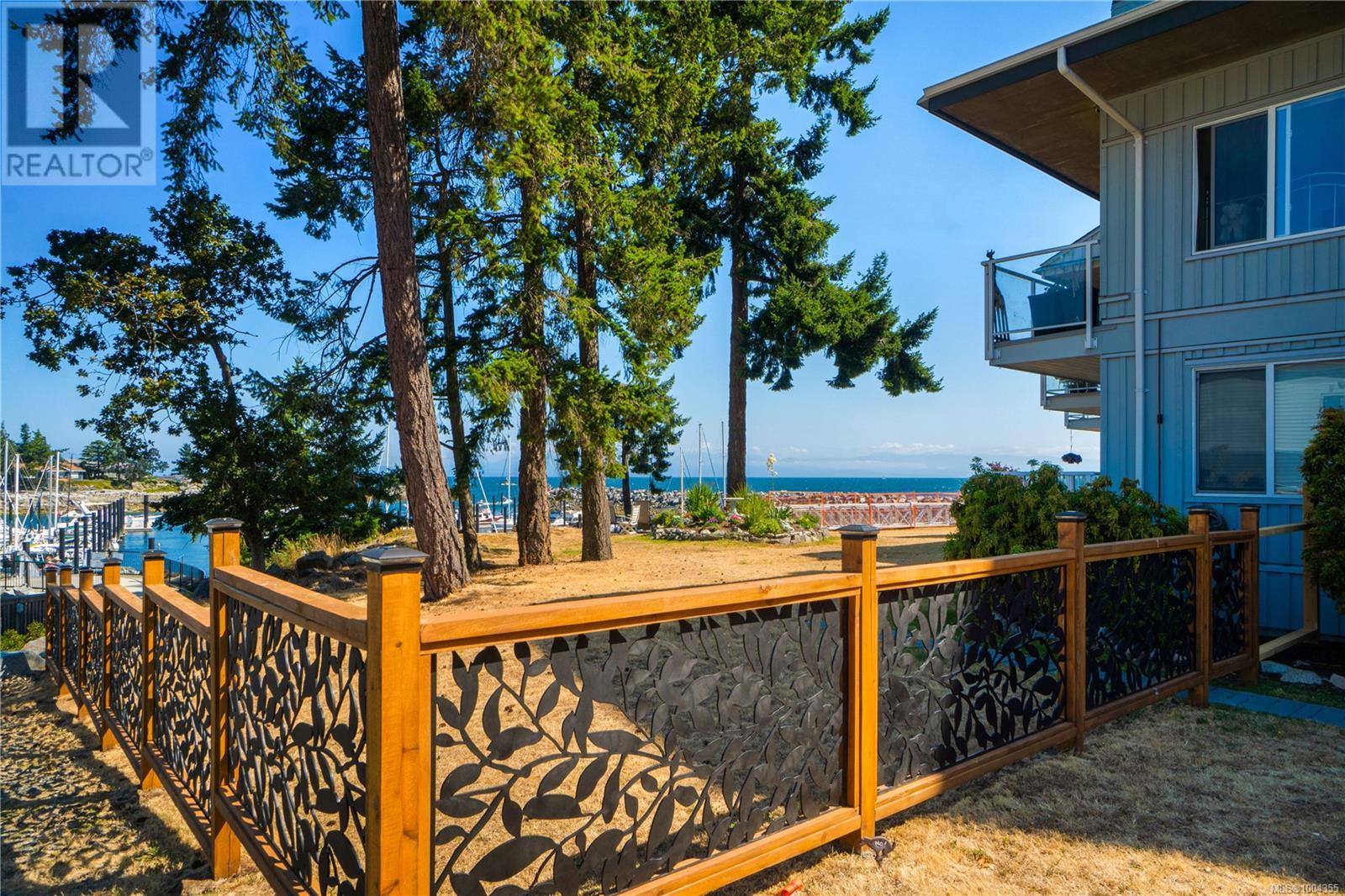 Photo 21 of 302 3555 Outrigger Rd, Nanoose Bay BC