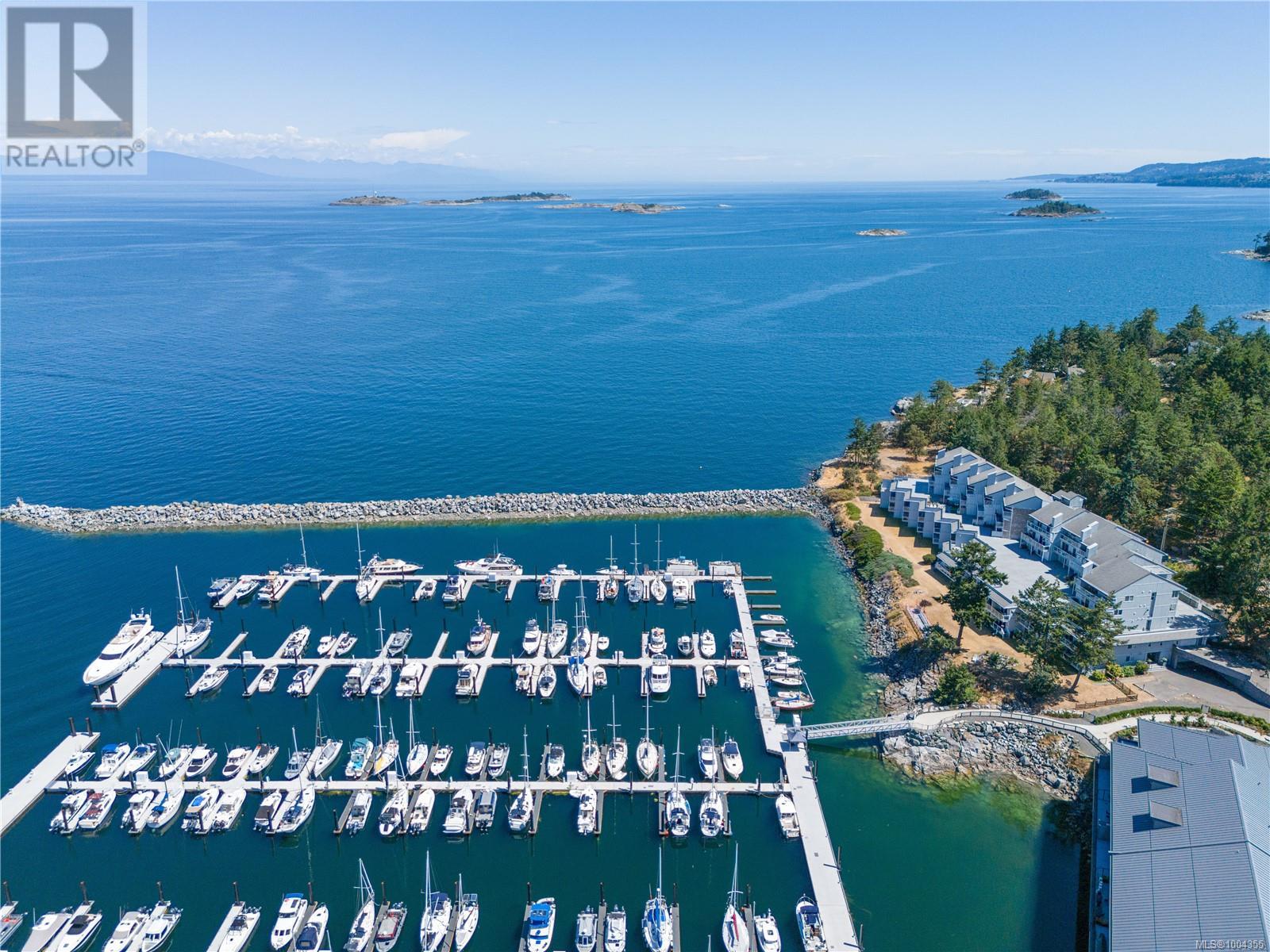 Photo 5 of 302 3555 Outrigger Rd, Nanoose Bay BC