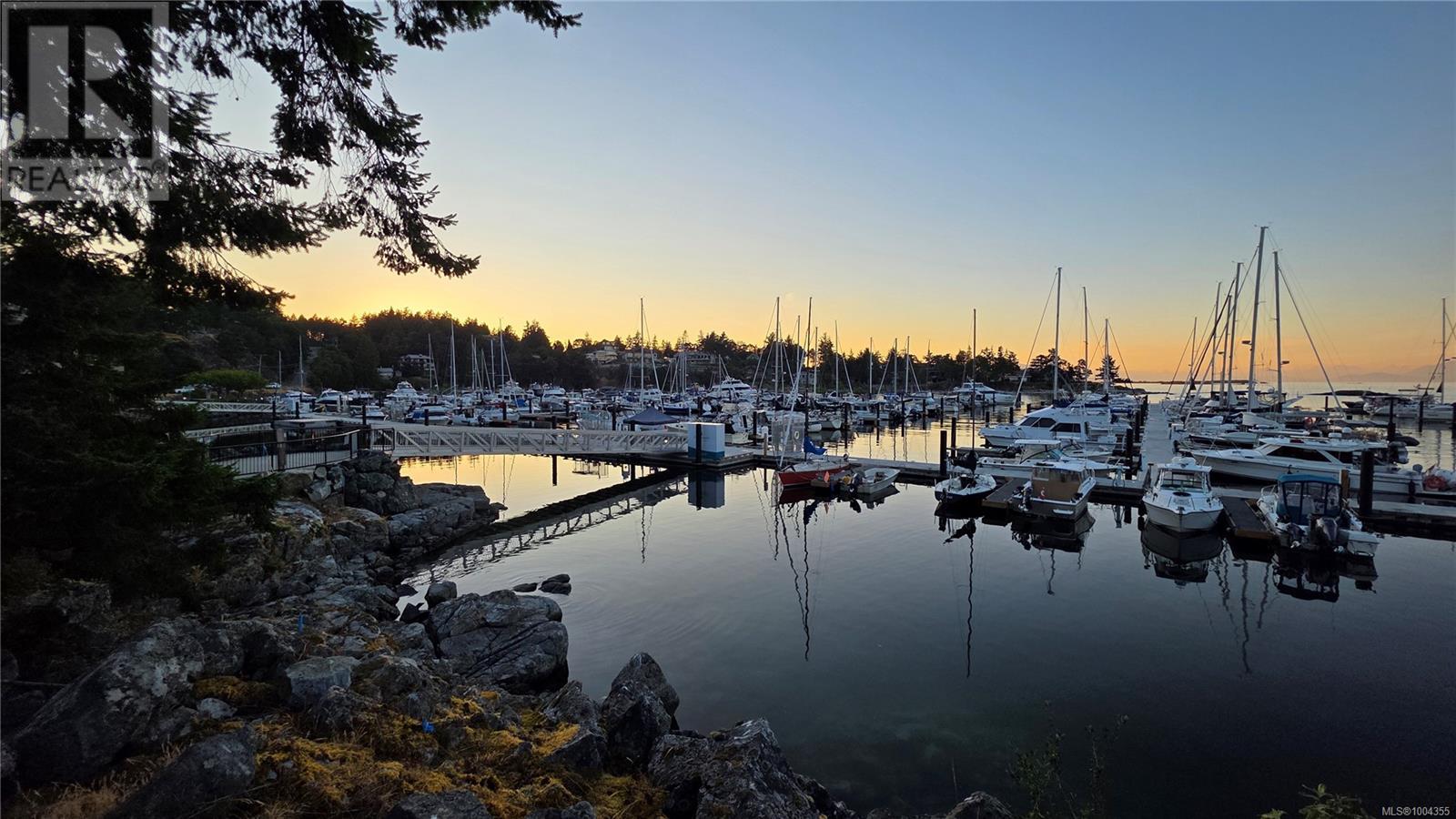 Photo 29 of 302 3555 Outrigger Rd, Nanoose Bay BC