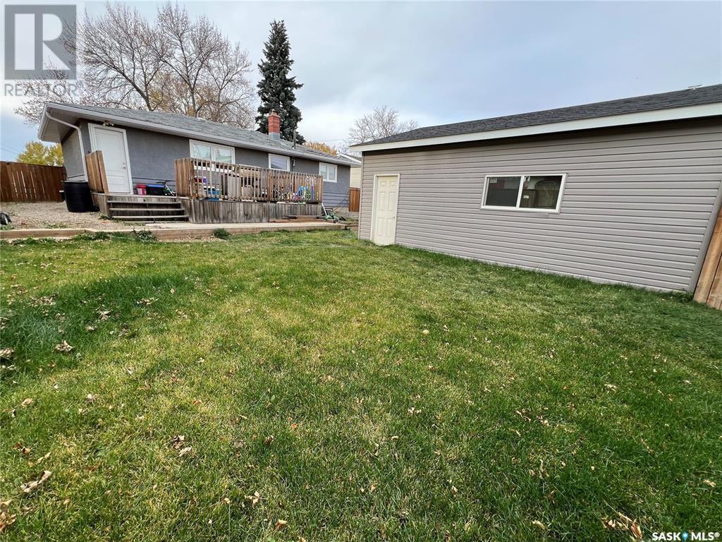 Photo 41 of 621 Central Avenue S, Swift Current SK