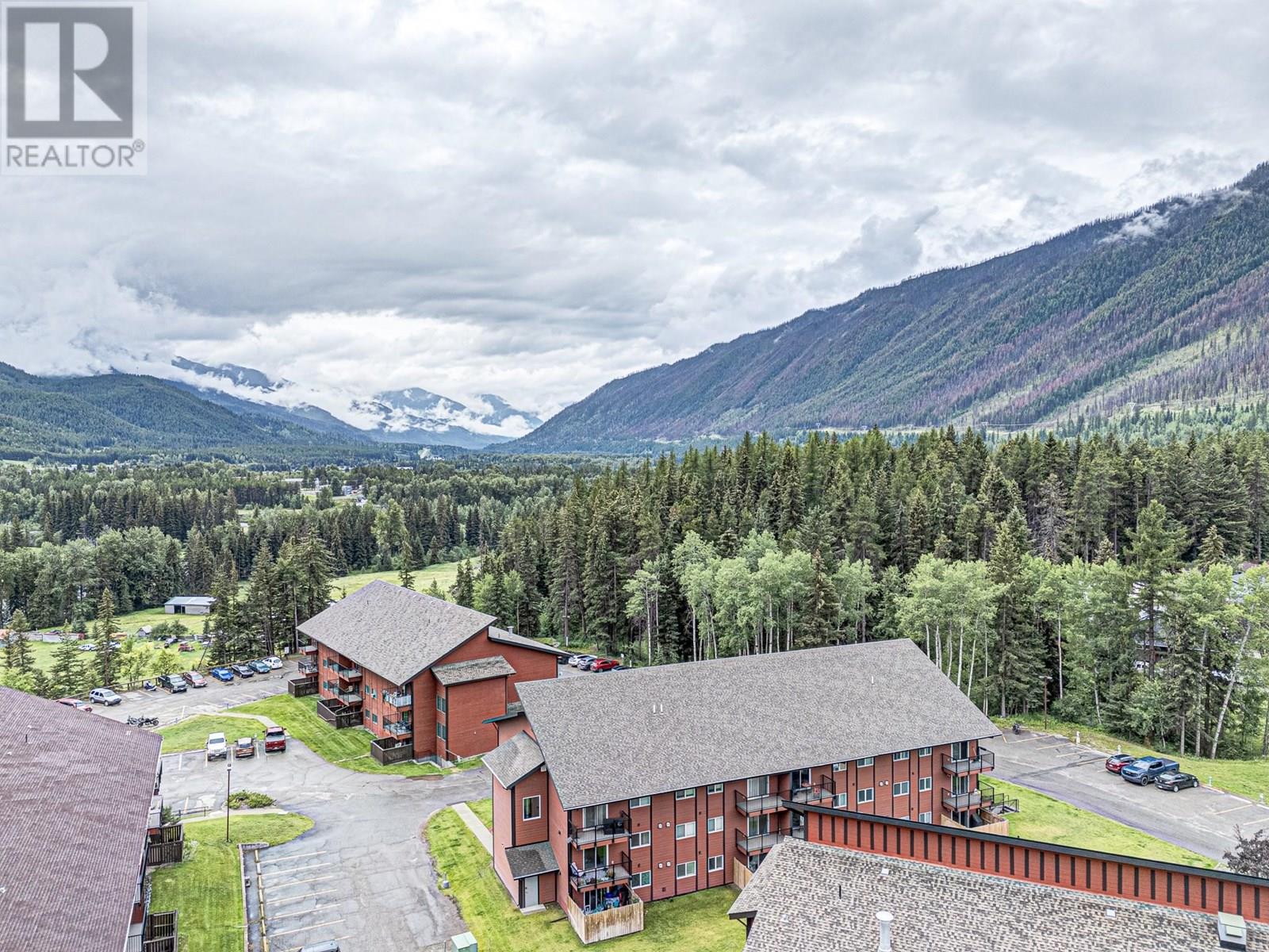 Photo 3 of 1286 Ponderosa Drive Unit 217, Sparwood BC