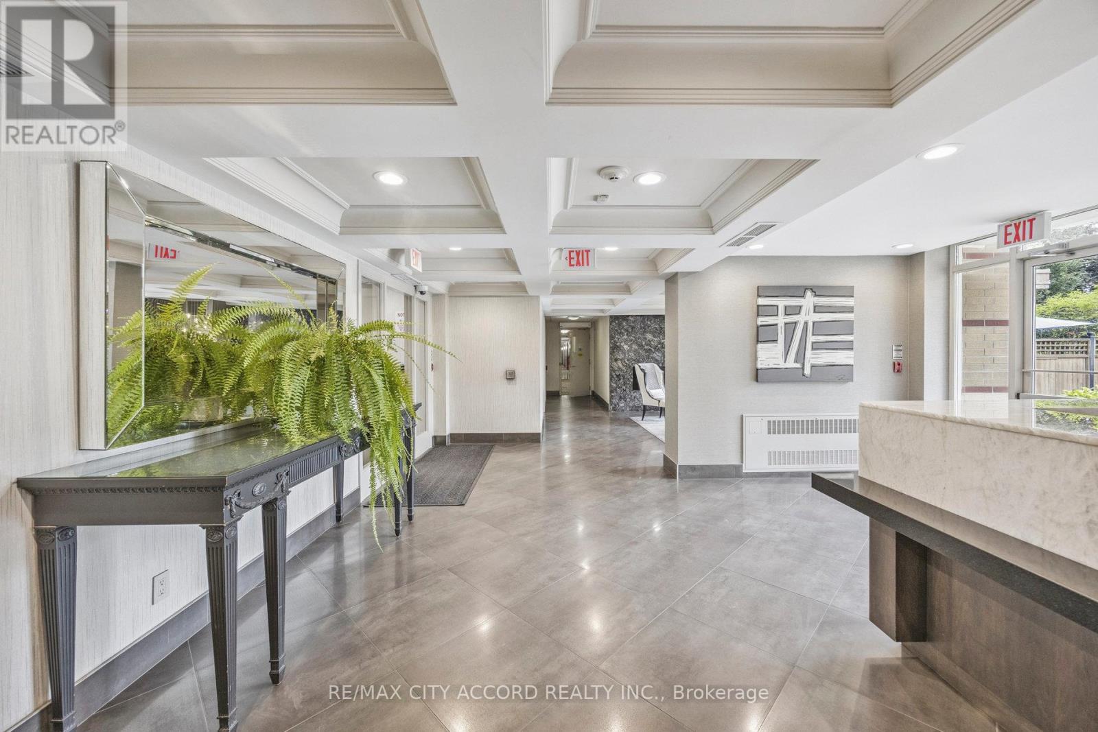 Photo 35 of 210 485 Rosewell Avenue, Toronto ON