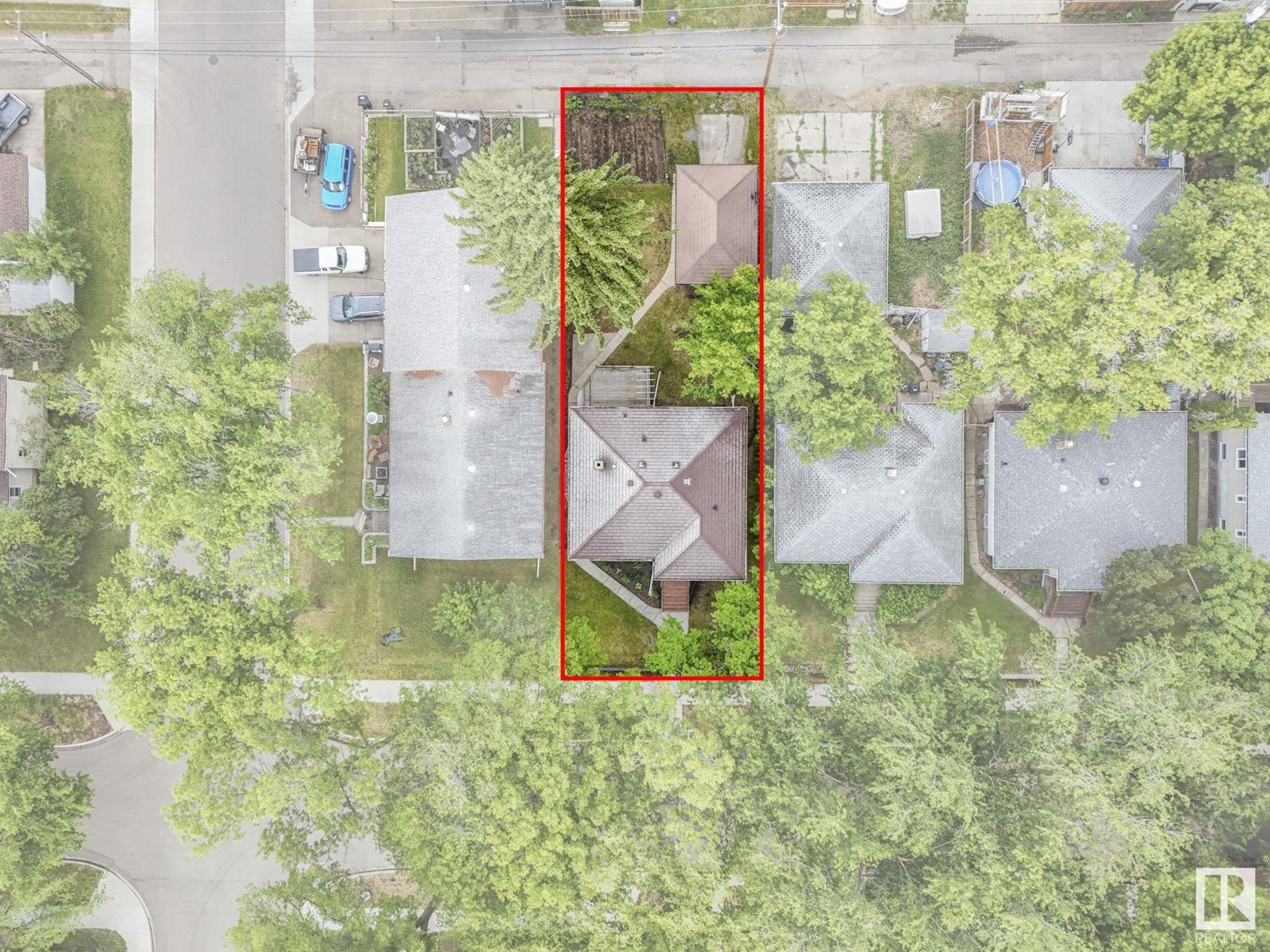 Photo 6 of 11908 52 St Nw, Edmonton AB