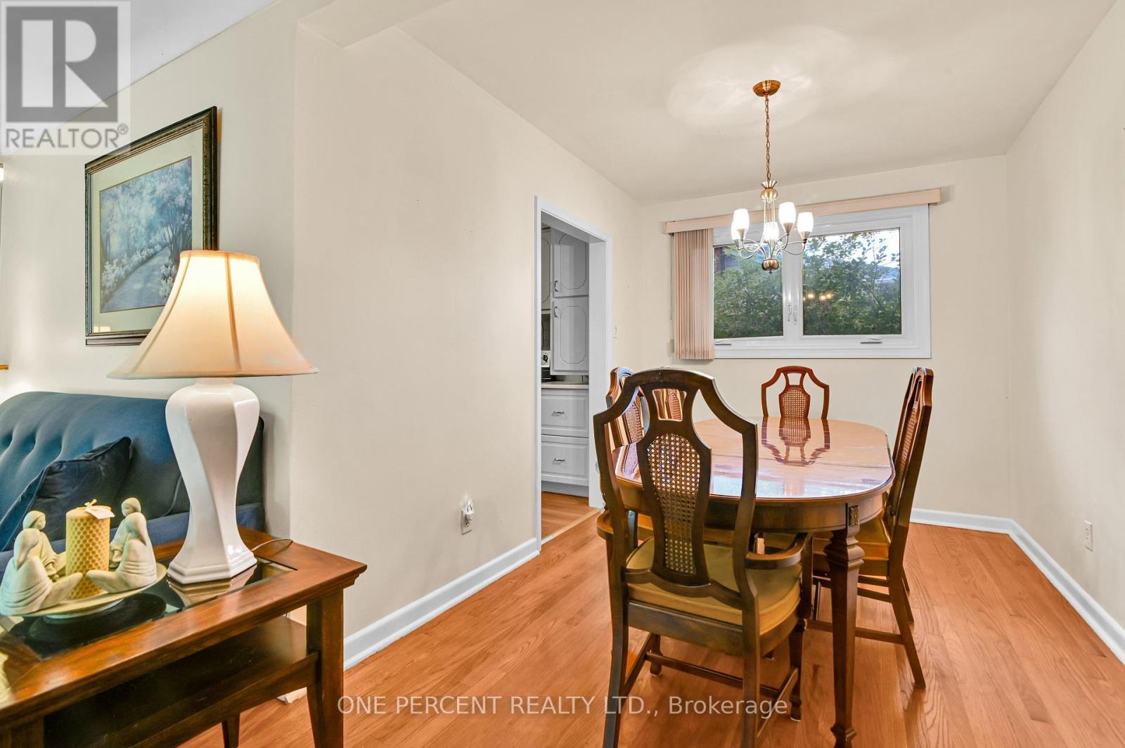 Photo 11 of 1244 Joyce Crescent, Ottawa ON