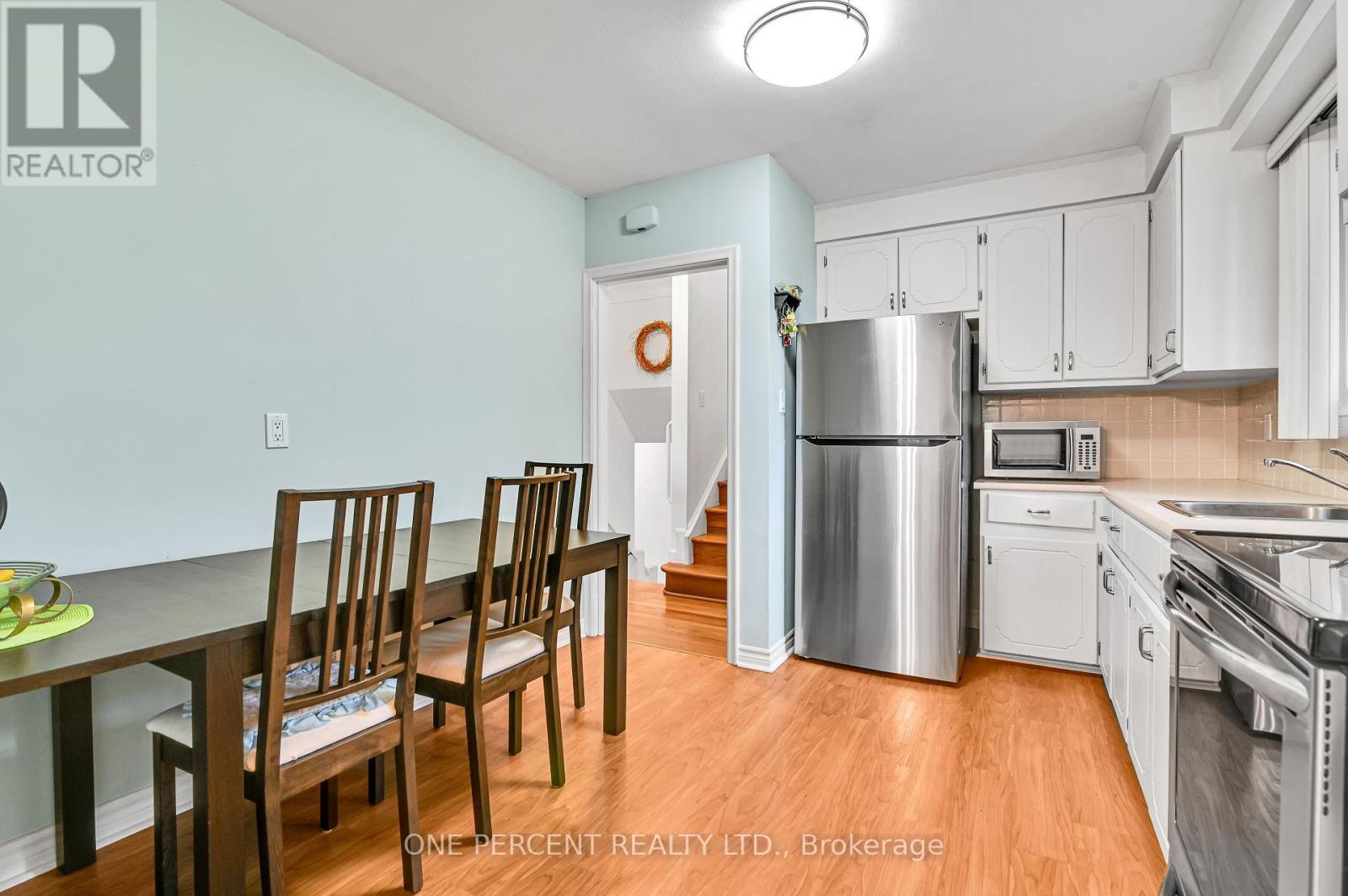 Photo 13 of 1244 Joyce Crescent, Ottawa ON