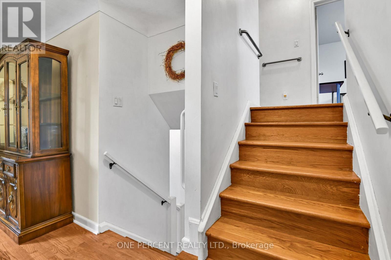 Photo 16 of 1244 Joyce Crescent, Ottawa ON