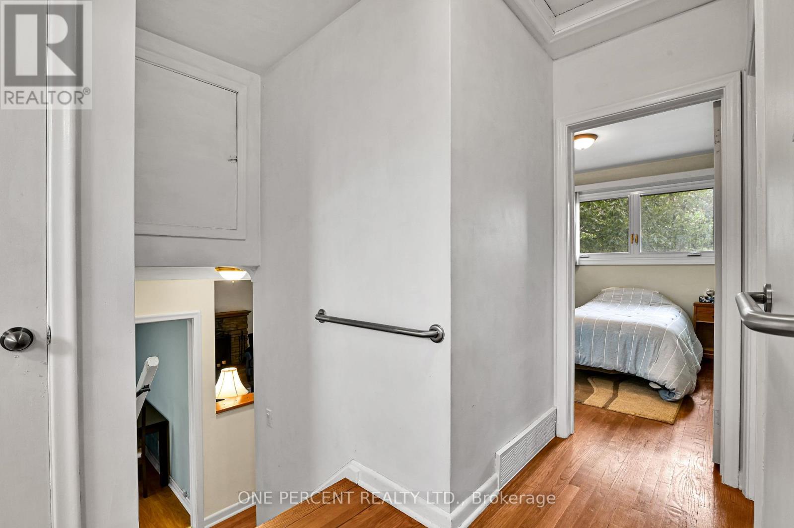 Photo 17 of 1244 Joyce Crescent, Ottawa ON