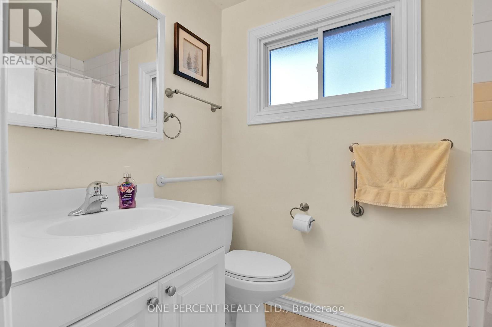 Photo 18 of 1244 Joyce Crescent, Ottawa ON