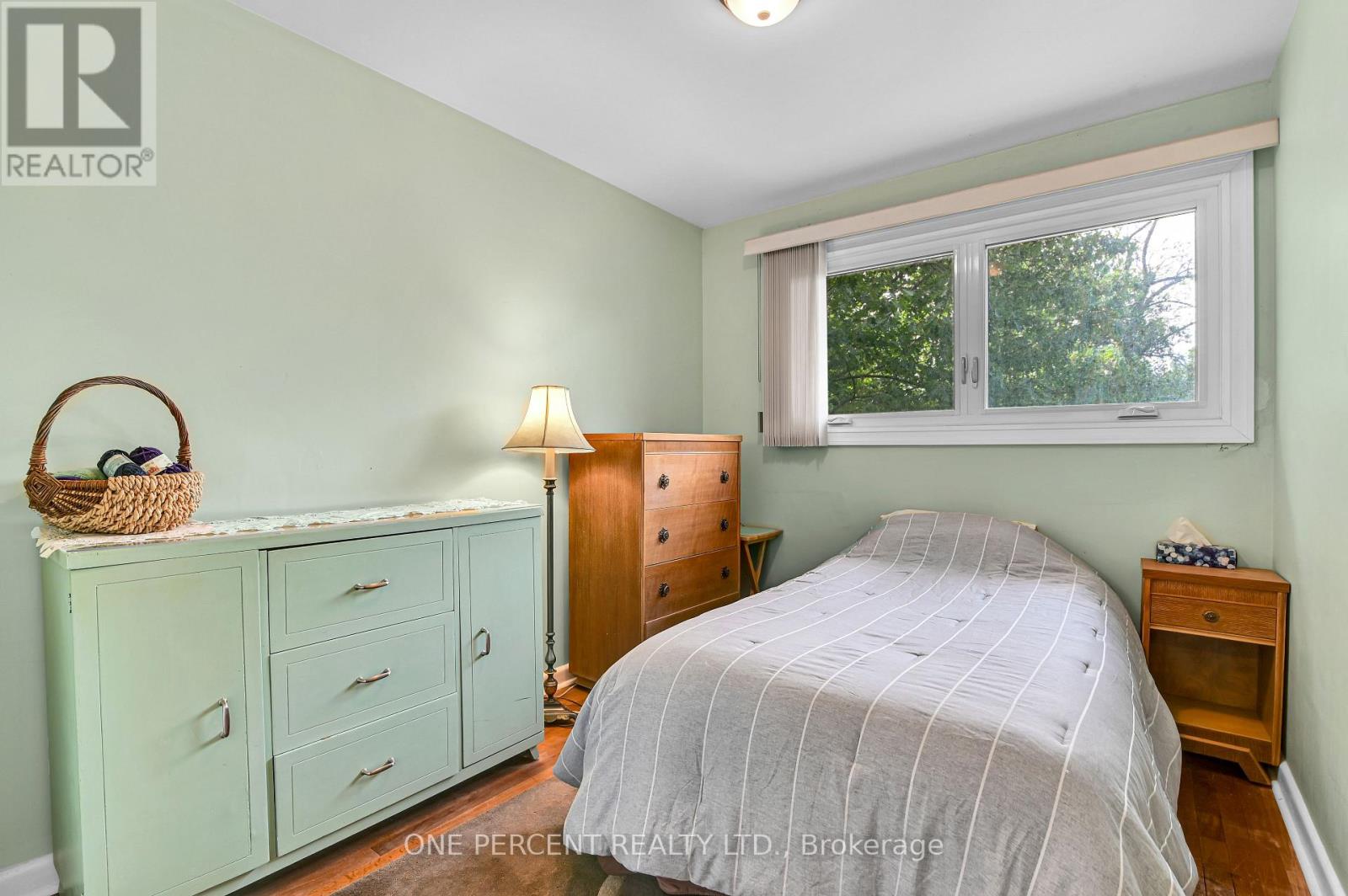Photo 23 of 1244 Joyce Crescent, Ottawa ON