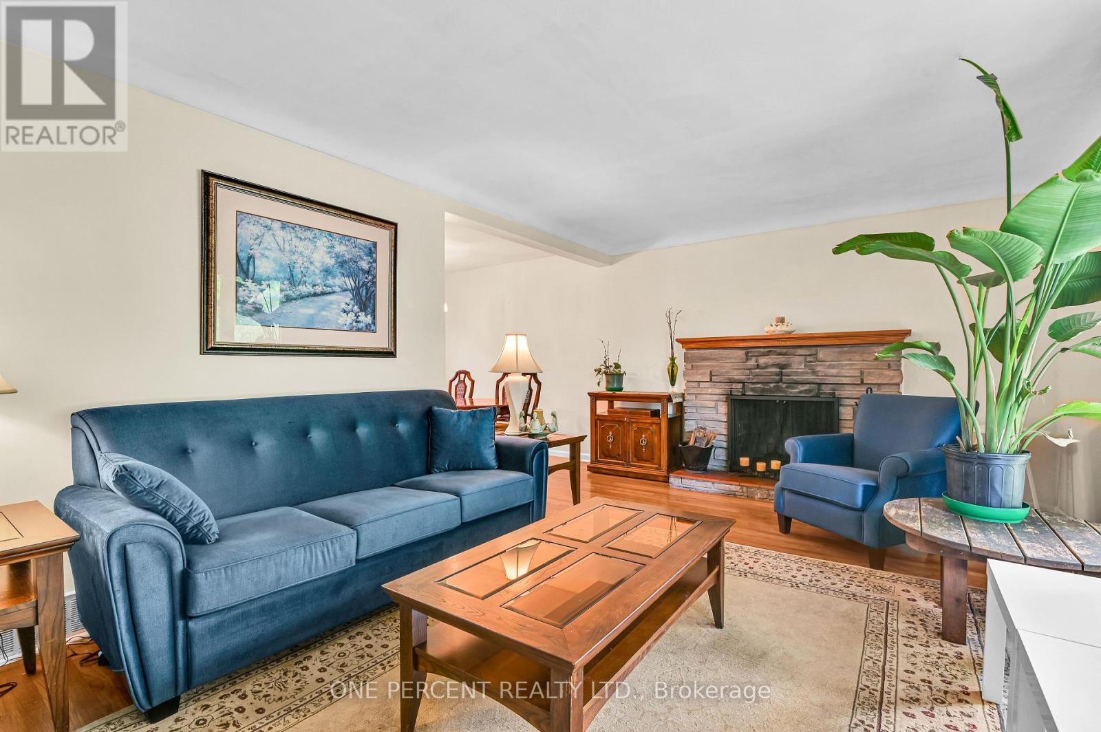Photo 9 of 1244 Joyce Crescent, Ottawa ON
