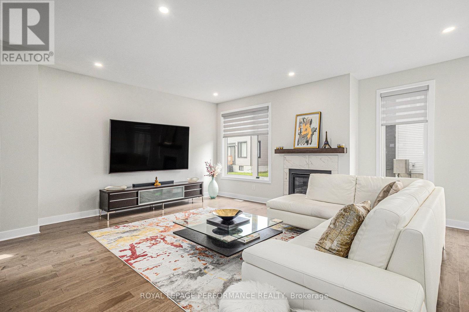 Photo 6 of 233 Beaugency Street, Ottawa ON