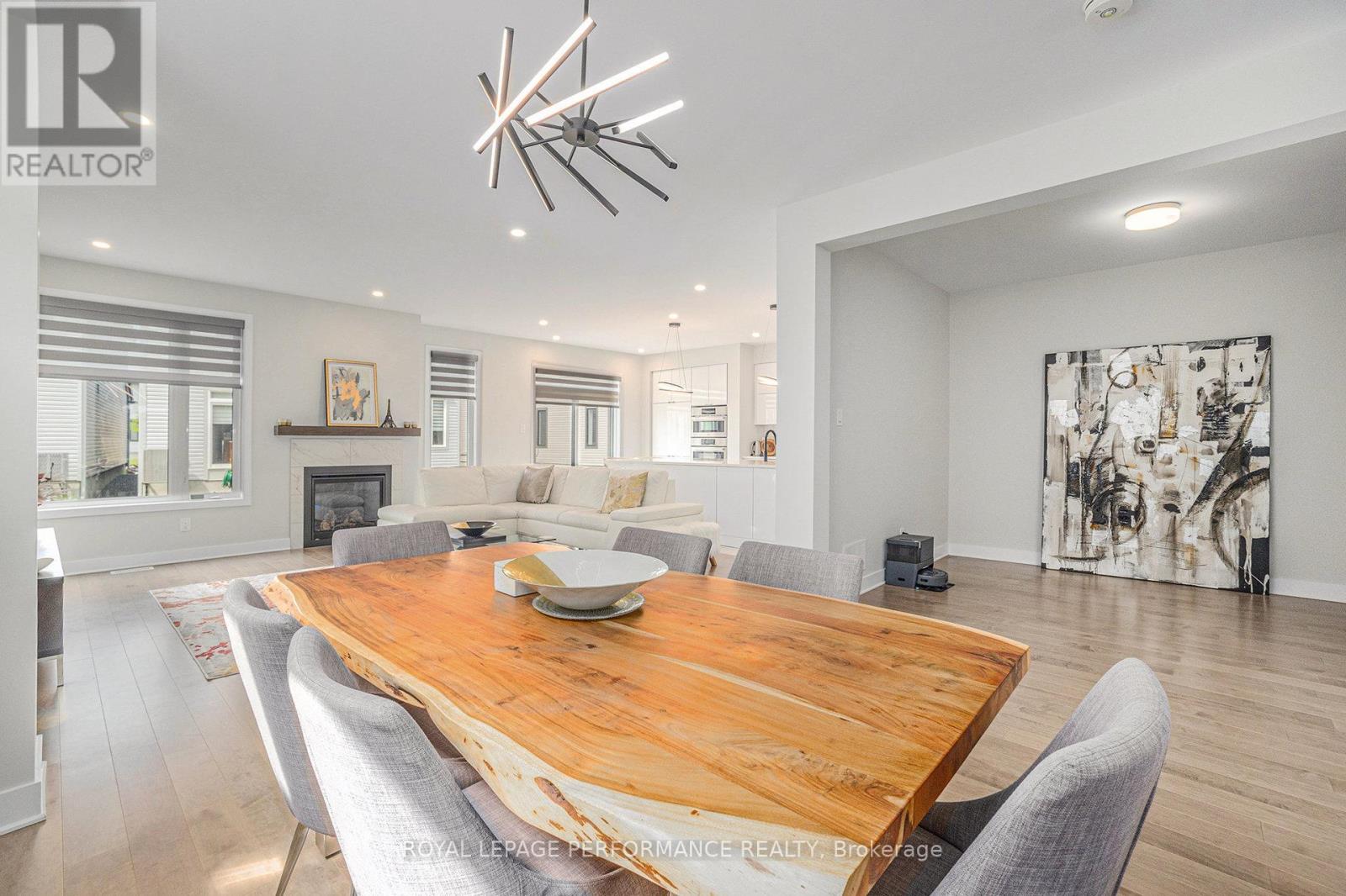 Photo 17 of 233 Beaugency Street, Ottawa ON