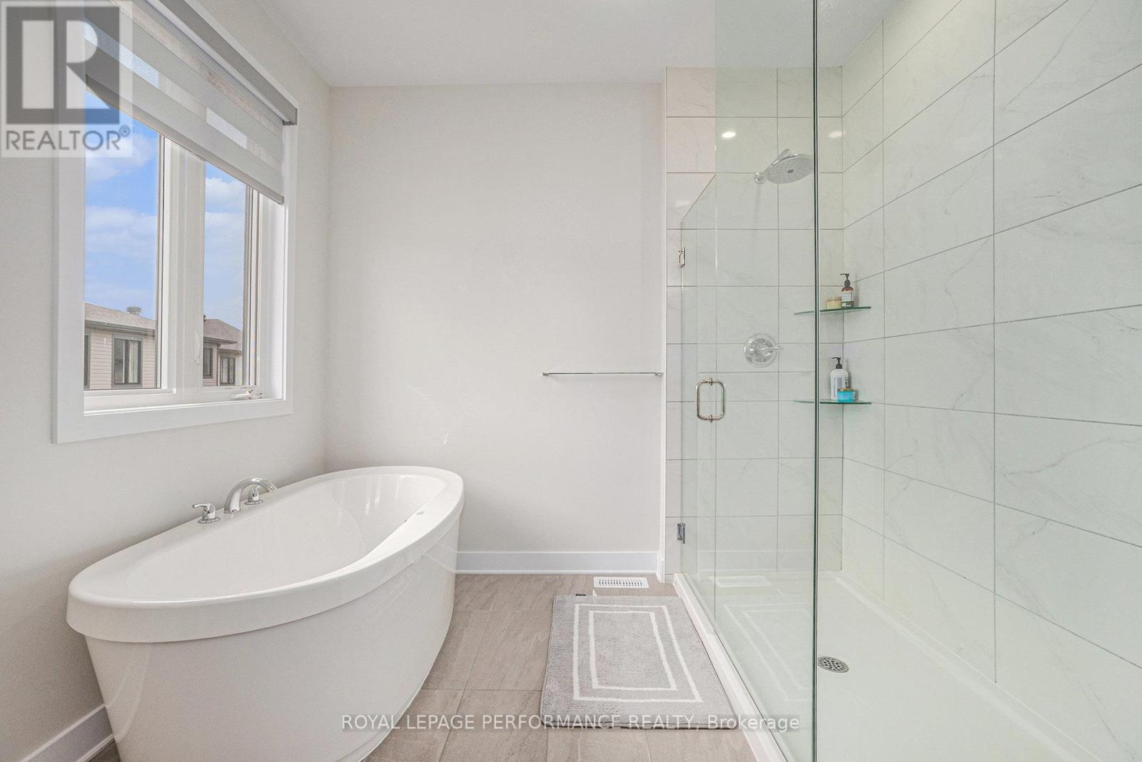 Photo 24 of 233 Beaugency Street, Ottawa ON