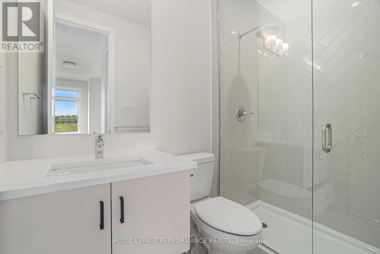 Photo 20 of 233 Beaugency Street, Ottawa ON