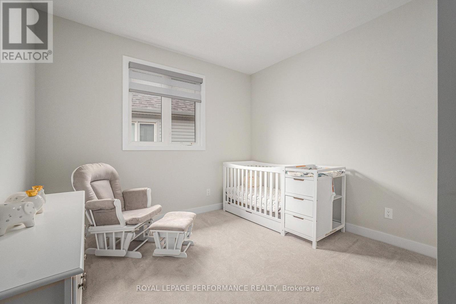 Photo 33 of 233 Beaugency Street, Ottawa ON