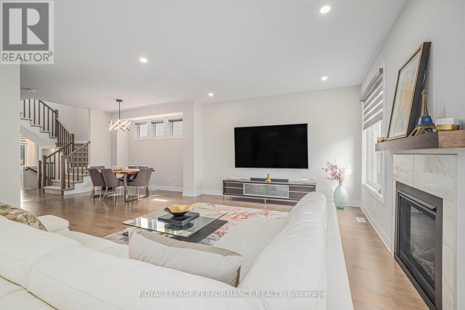 Photo 34 of 233 Beaugency Street, Ottawa ON