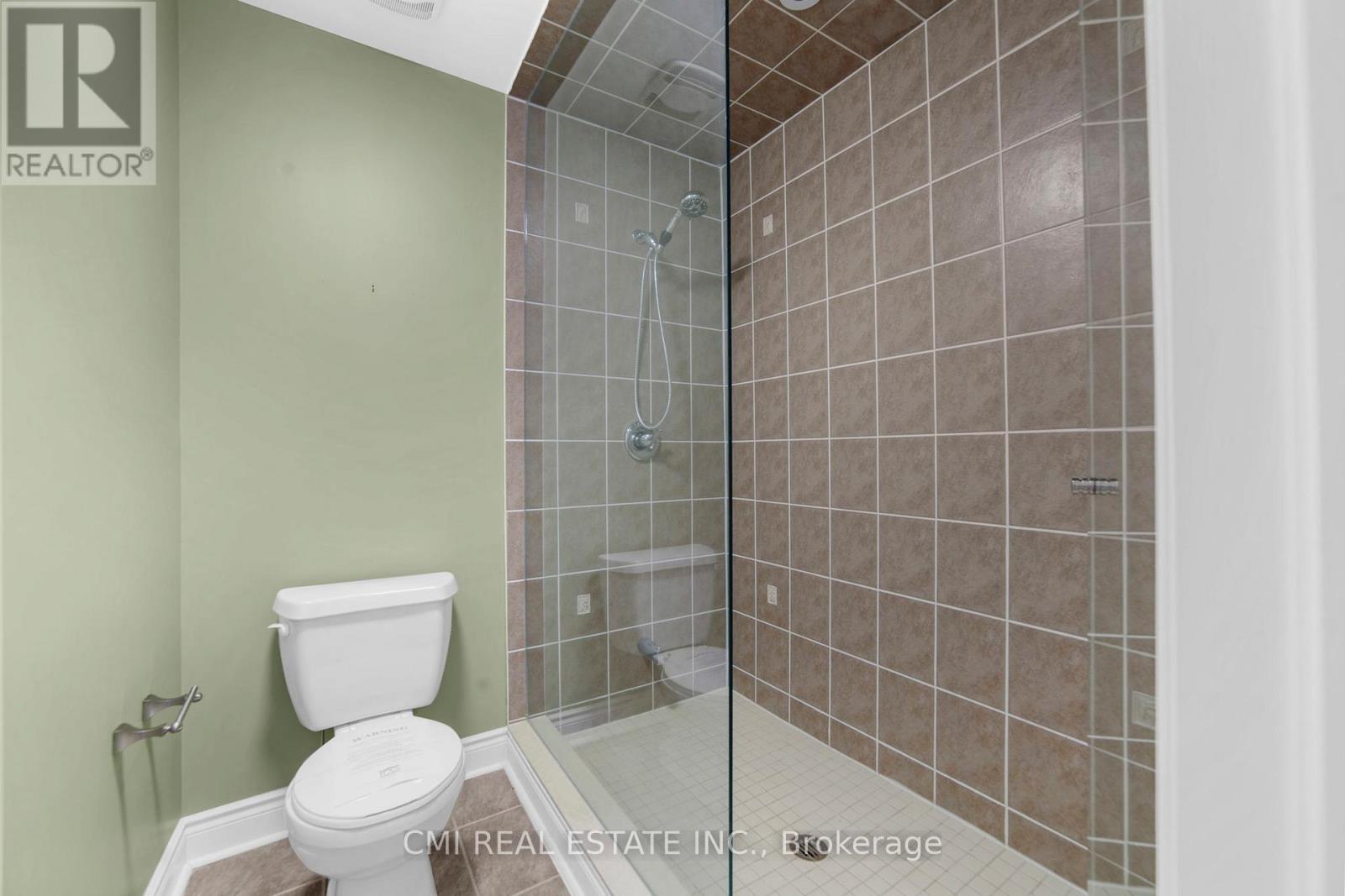 Photo 21 of 77 Waterview Road, Wasaga Beach ON