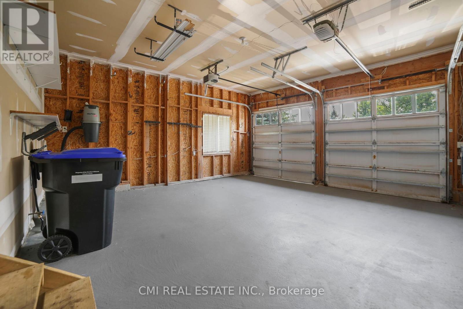 Photo 28 of 77 Waterview Road, Wasaga Beach ON