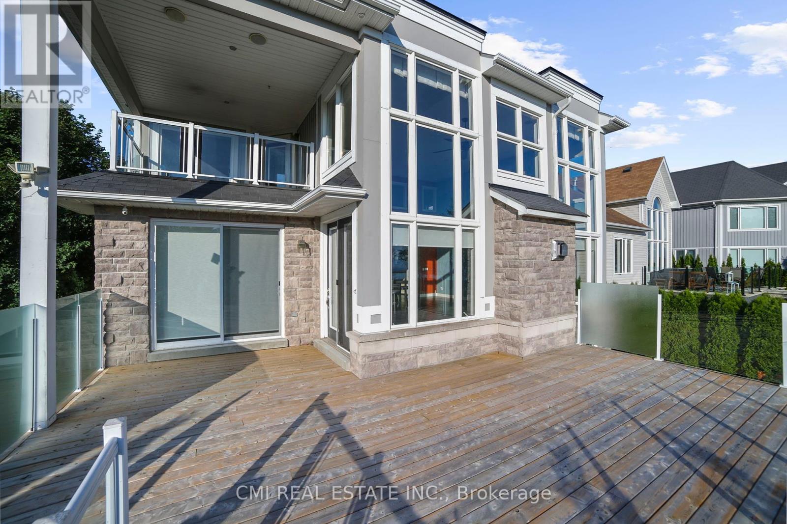 Photo 29 of 77 Waterview Road, Wasaga Beach ON