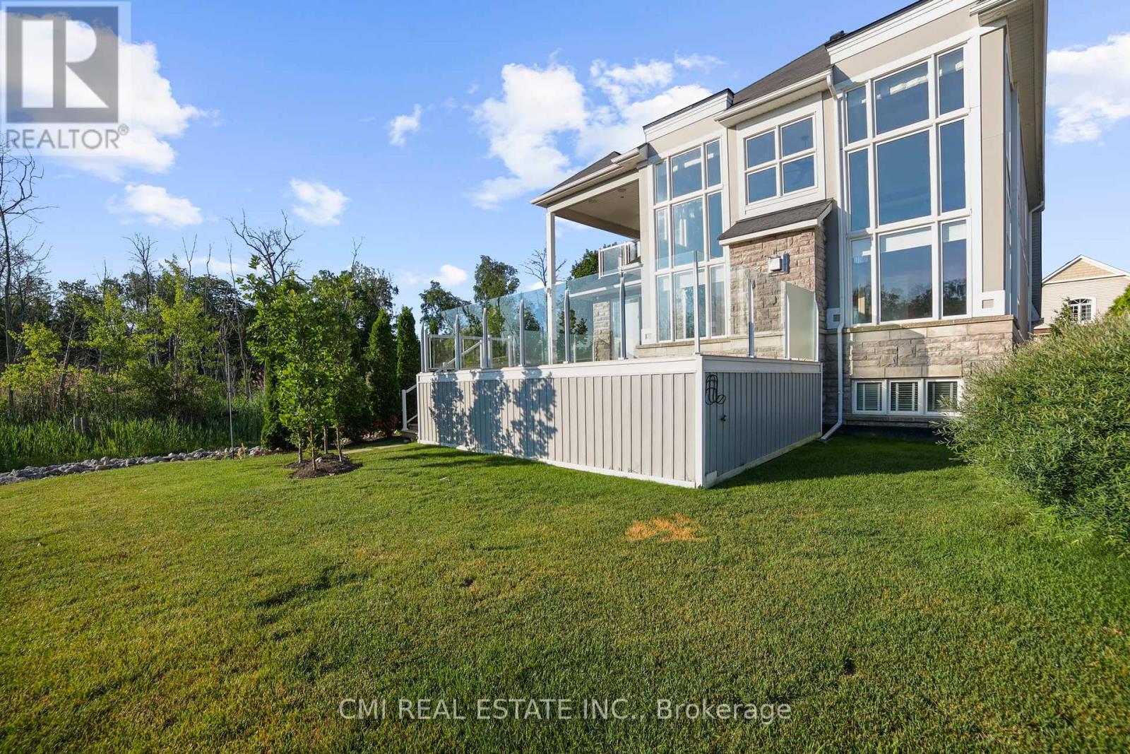 Photo 31 of 77 Waterview Road, Wasaga Beach ON