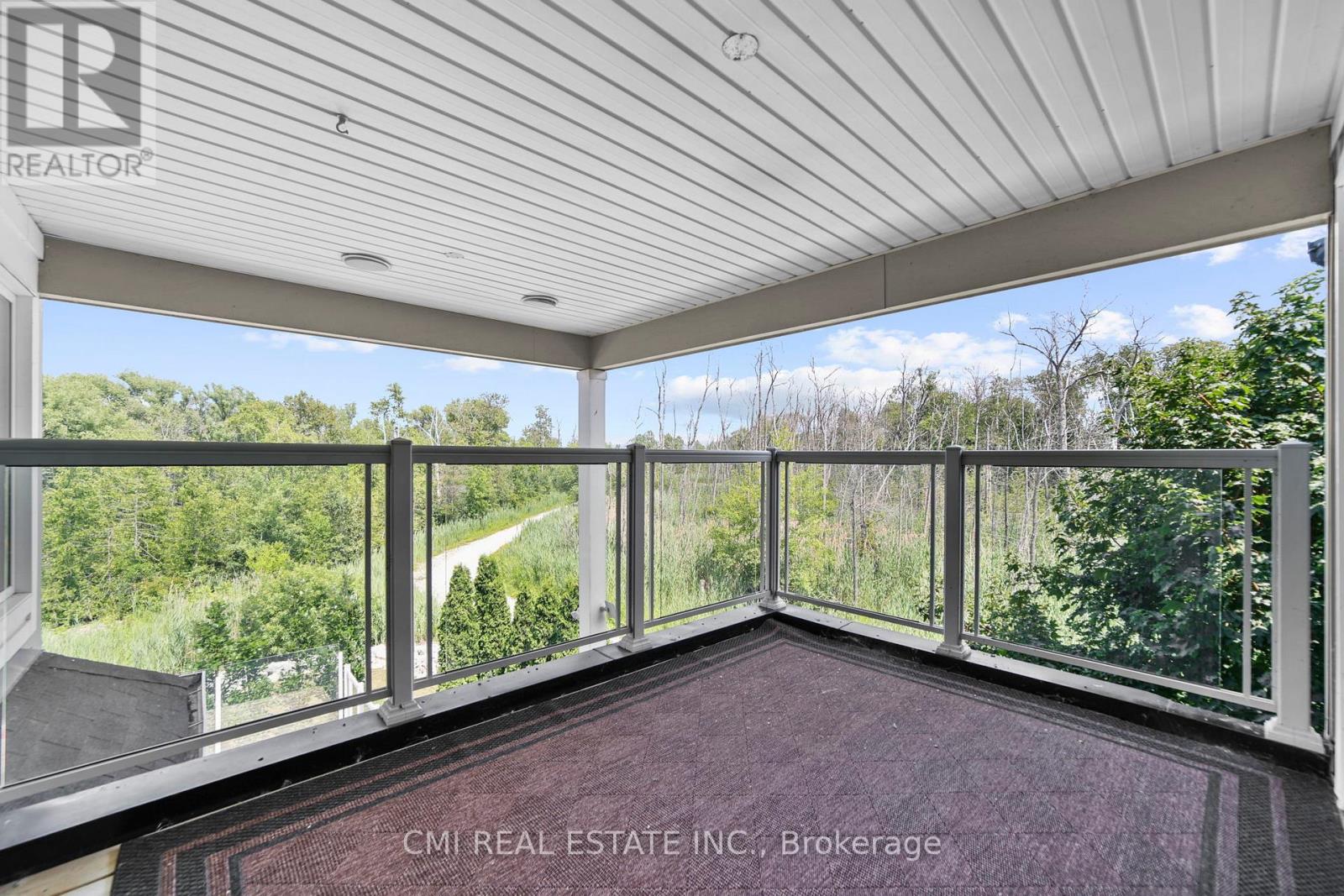 Photo 33 of 77 Waterview Road, Wasaga Beach ON