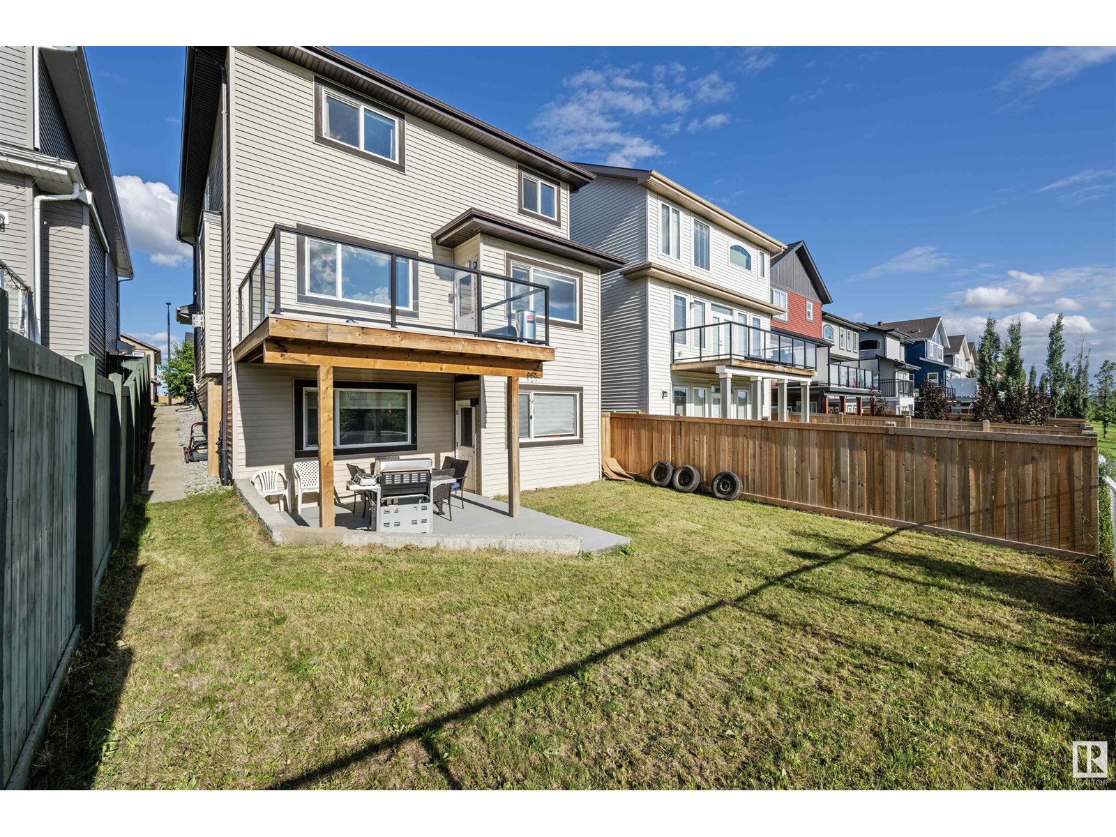 Photo 33 of 9864 222 St Nw, Edmonton AB