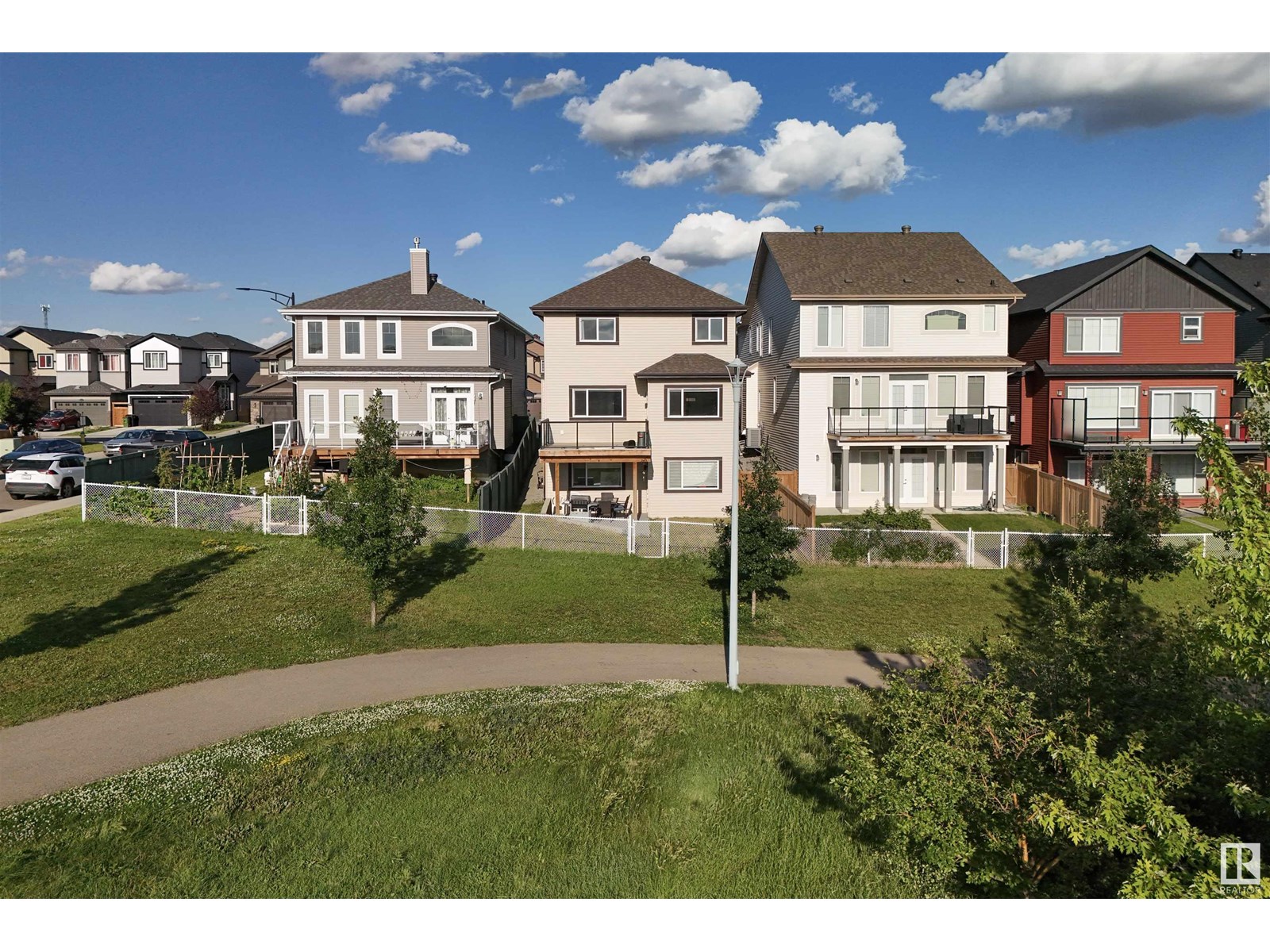 Photo 38 of 9864 222 St Nw, Edmonton AB