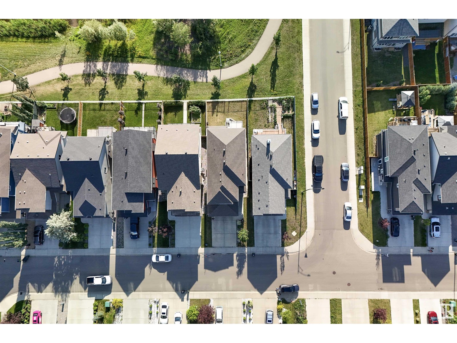 Photo 40 of 9864 222 St Nw, Edmonton AB