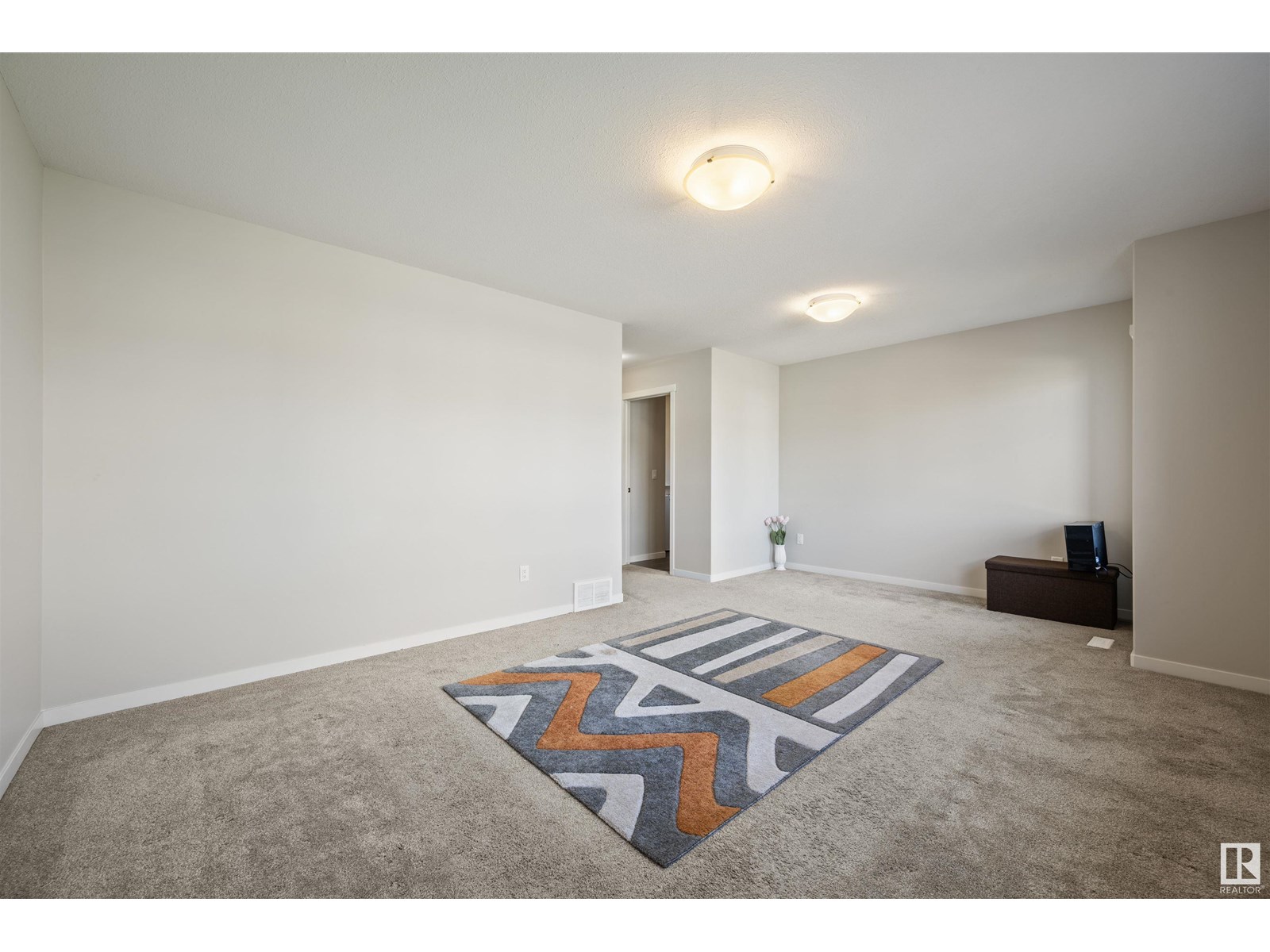 Photo 31 of 9864 222 St Nw, Edmonton AB