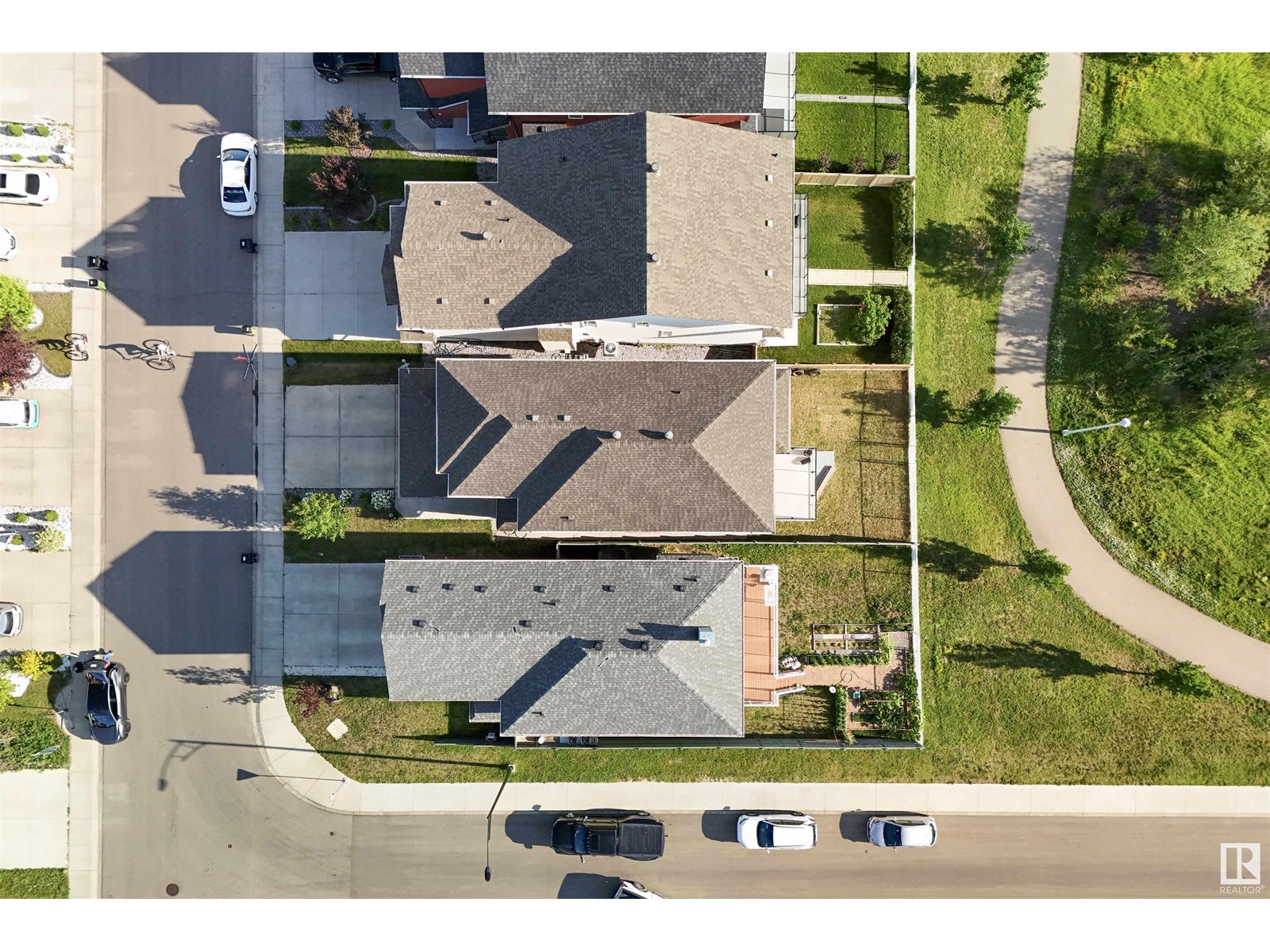 Photo 41 of 9864 222 St Nw, Edmonton AB