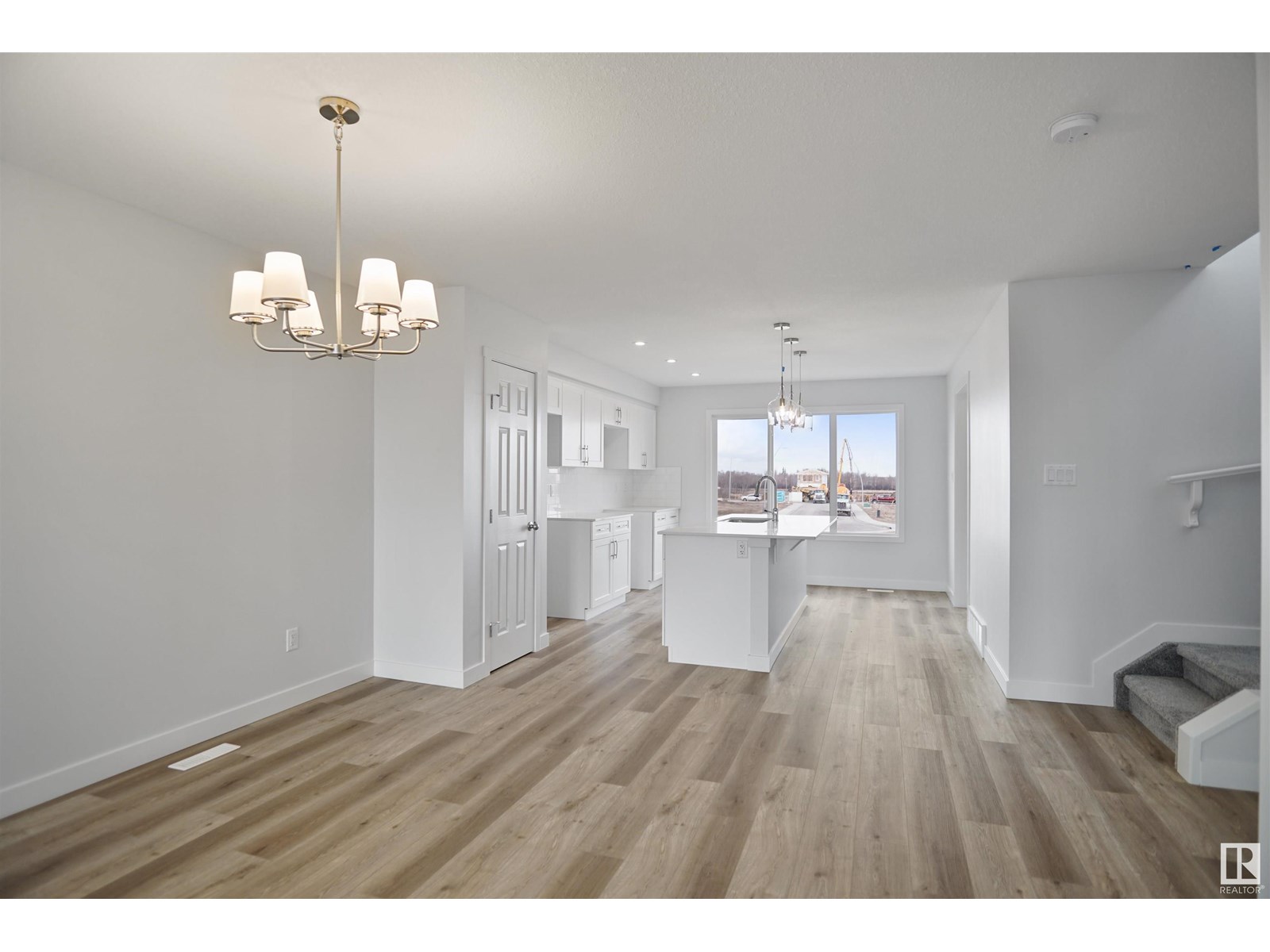 Photo 6 of 412 176 Av Ne, Edmonton AB